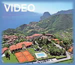 Video Hotel Pineta Campi Tremosine Gardasee, Tennis Hotel mit 12 Sandplätzen, Fitness Center und Wohnungen Video Hotel Pineta Campi Tremosine Gardasee, Tennis Hotel mit 12 Sandplätzen, Fitness Center und Wohnungen